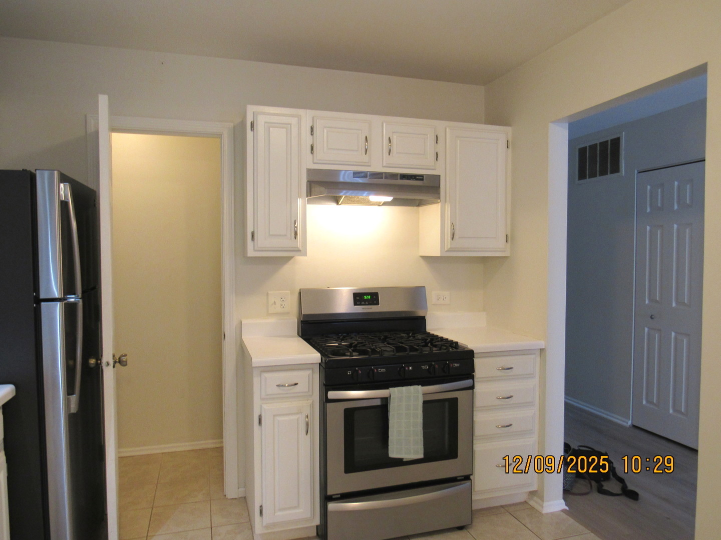 2790 GLASGOW Court #X1, Schaumburg, IL 60194