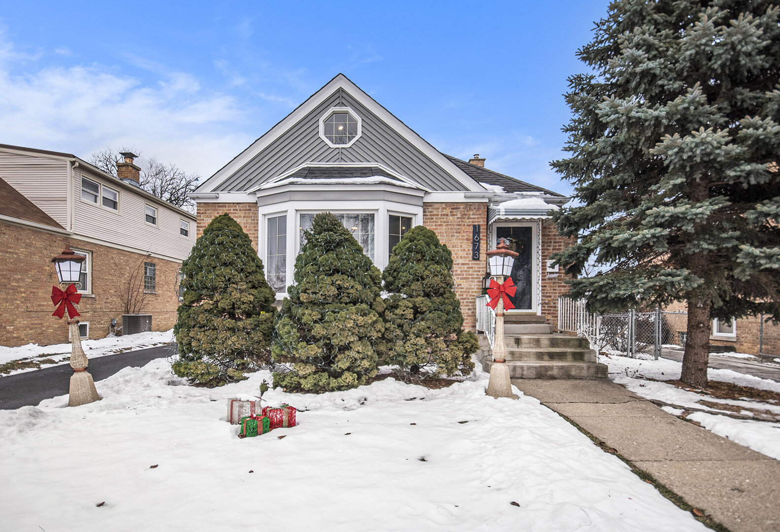 1673 Spruce Avenue, Des Plaines, IL 60018