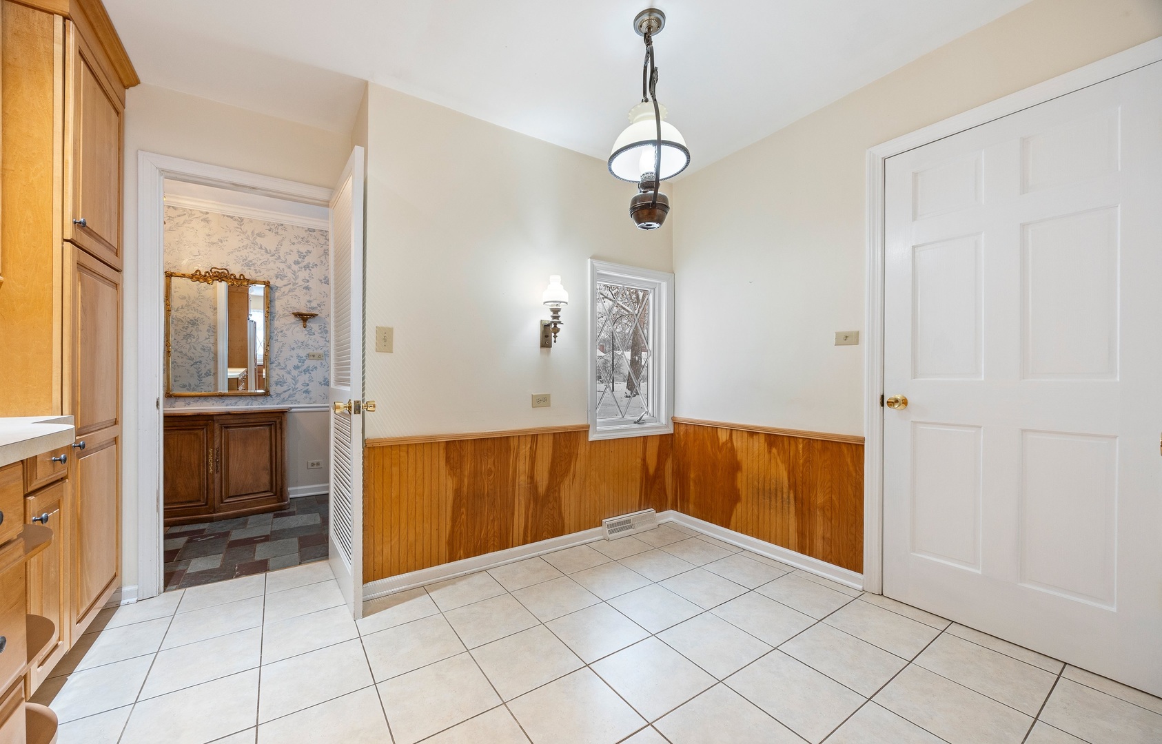 1229 Suffolk Street, Naperville, IL 60563