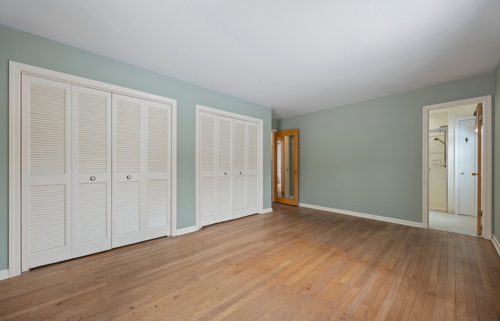 1229 Suffolk Street, Naperville, IL 60563