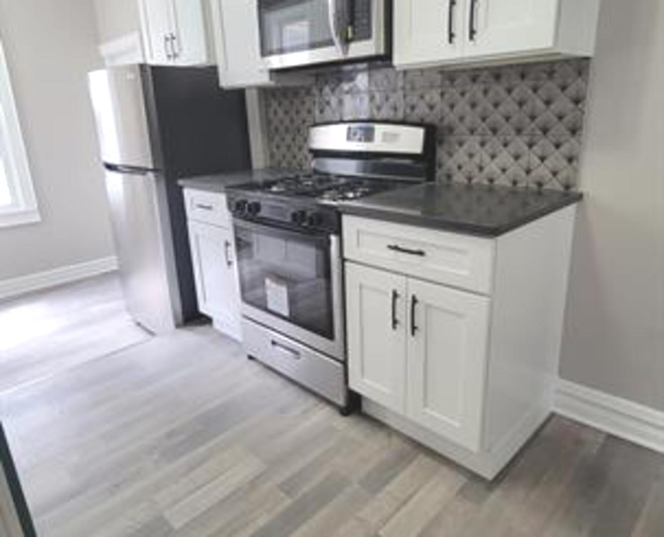 918 N Ash Street, Waukegan, IL 60085