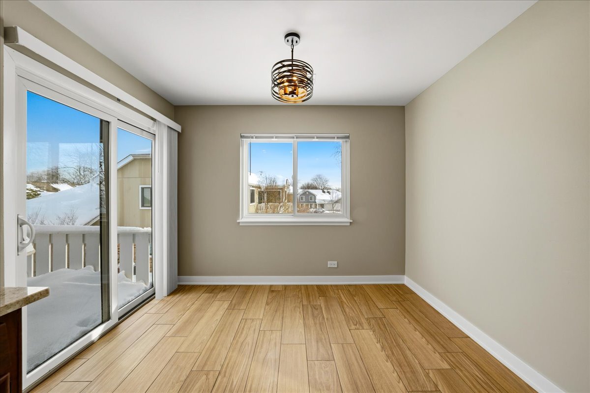 369 Heather Court #A2, Schaumburg, IL 60193