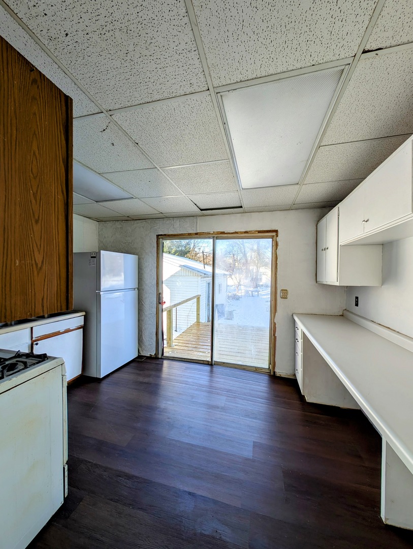 543 E 3rd Street, El Paso, IL 61738