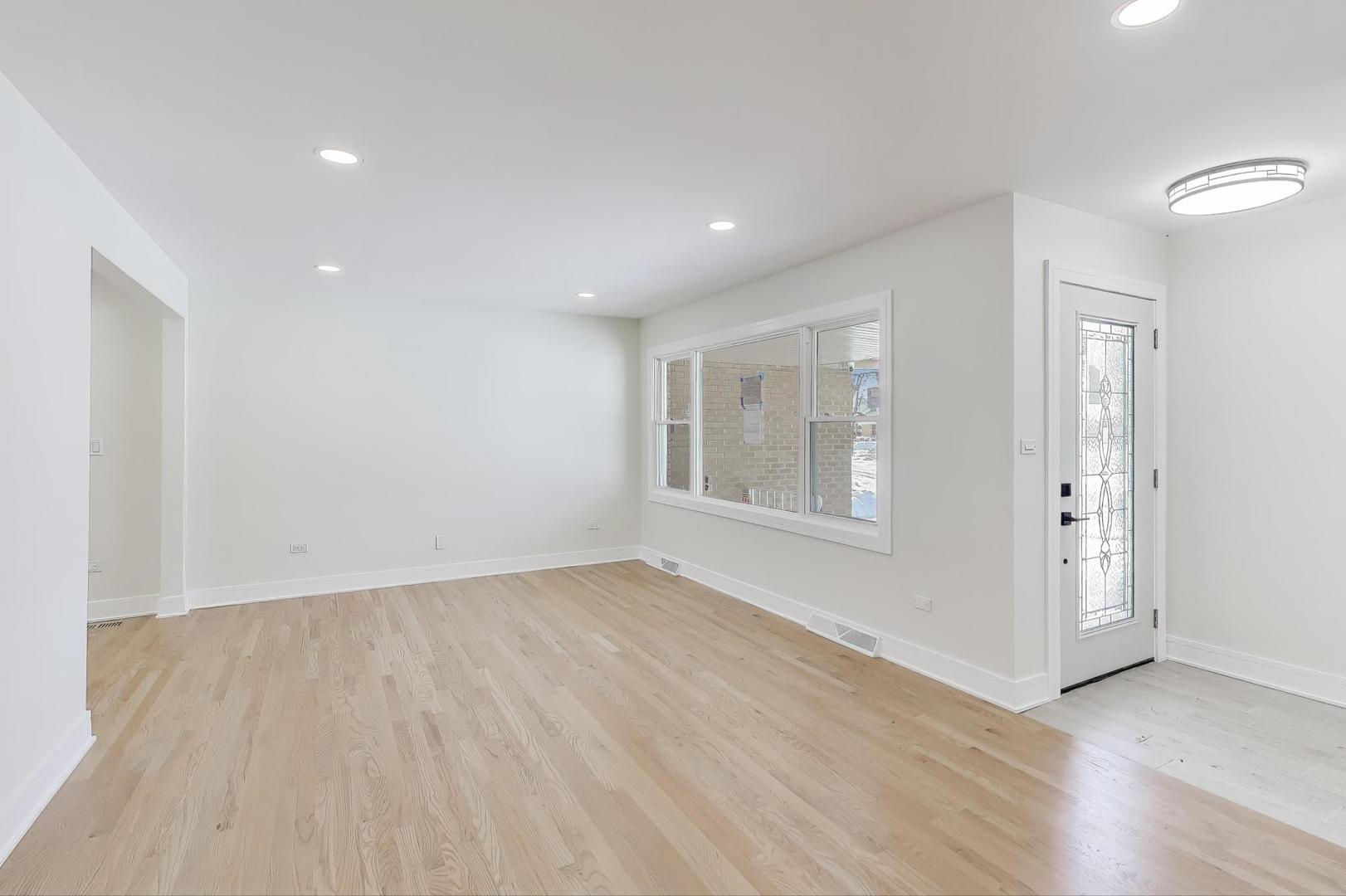 623 N Benton Street, Palatine, IL 60067