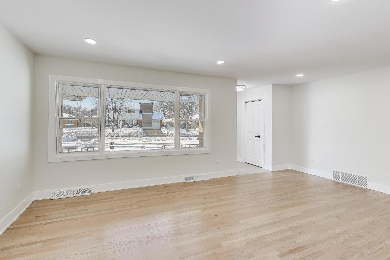 623 N Benton Street, Palatine, IL 60067