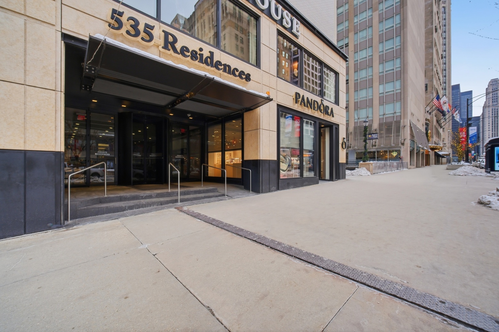 535 N MICHIGAN Avenue #1210, Chicago, IL 60611