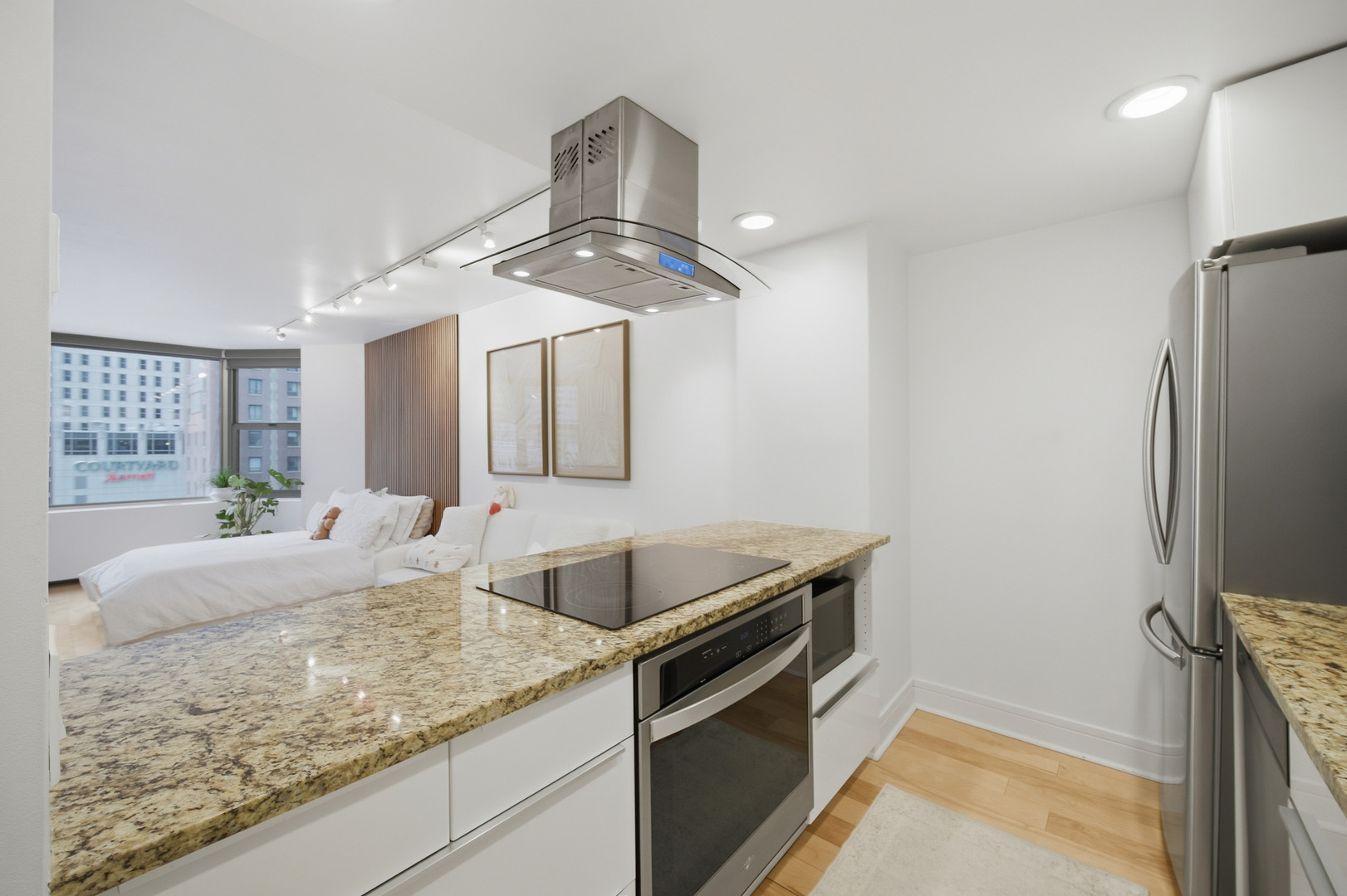 535 N MICHIGAN Avenue #1210, Chicago, IL 60611