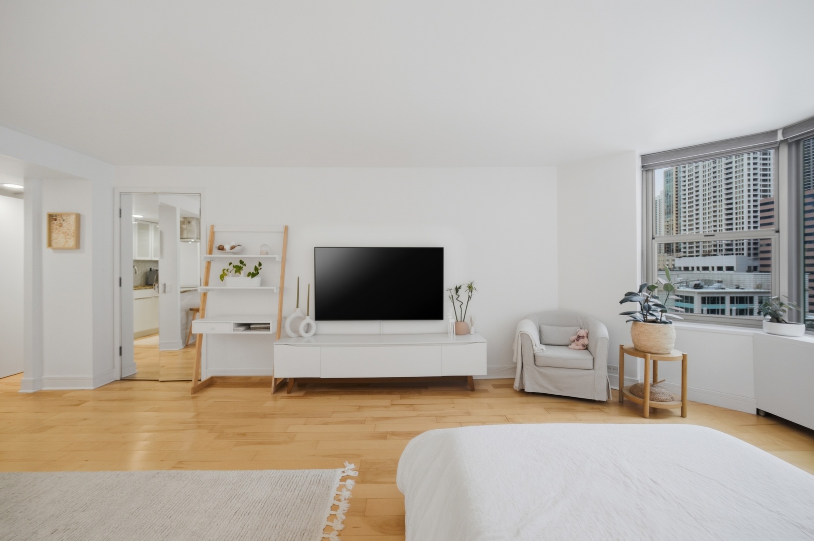 535 N MICHIGAN Avenue #1210, Chicago, IL 60611