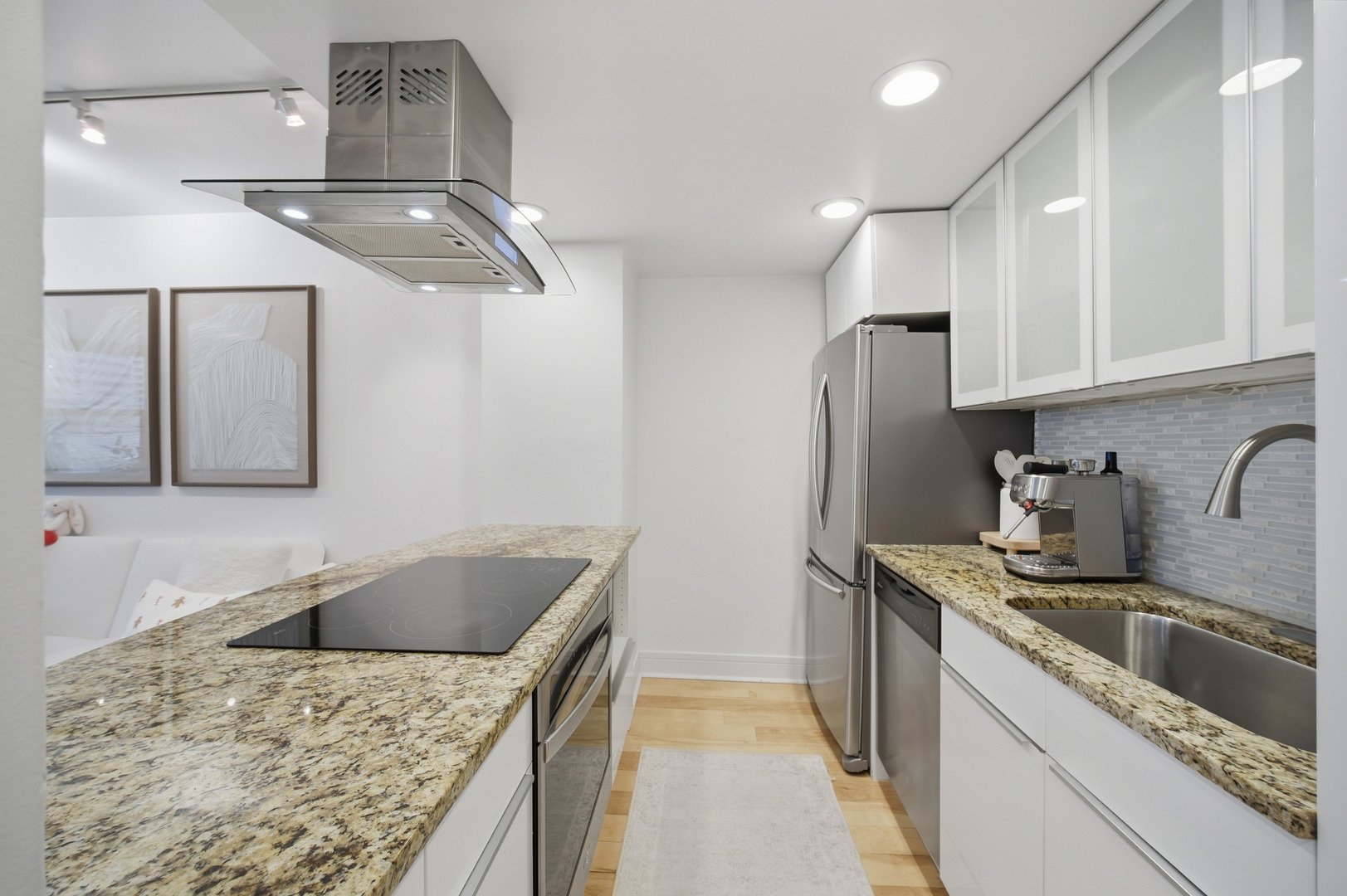 535 N MICHIGAN Avenue #1210, Chicago, IL 60611