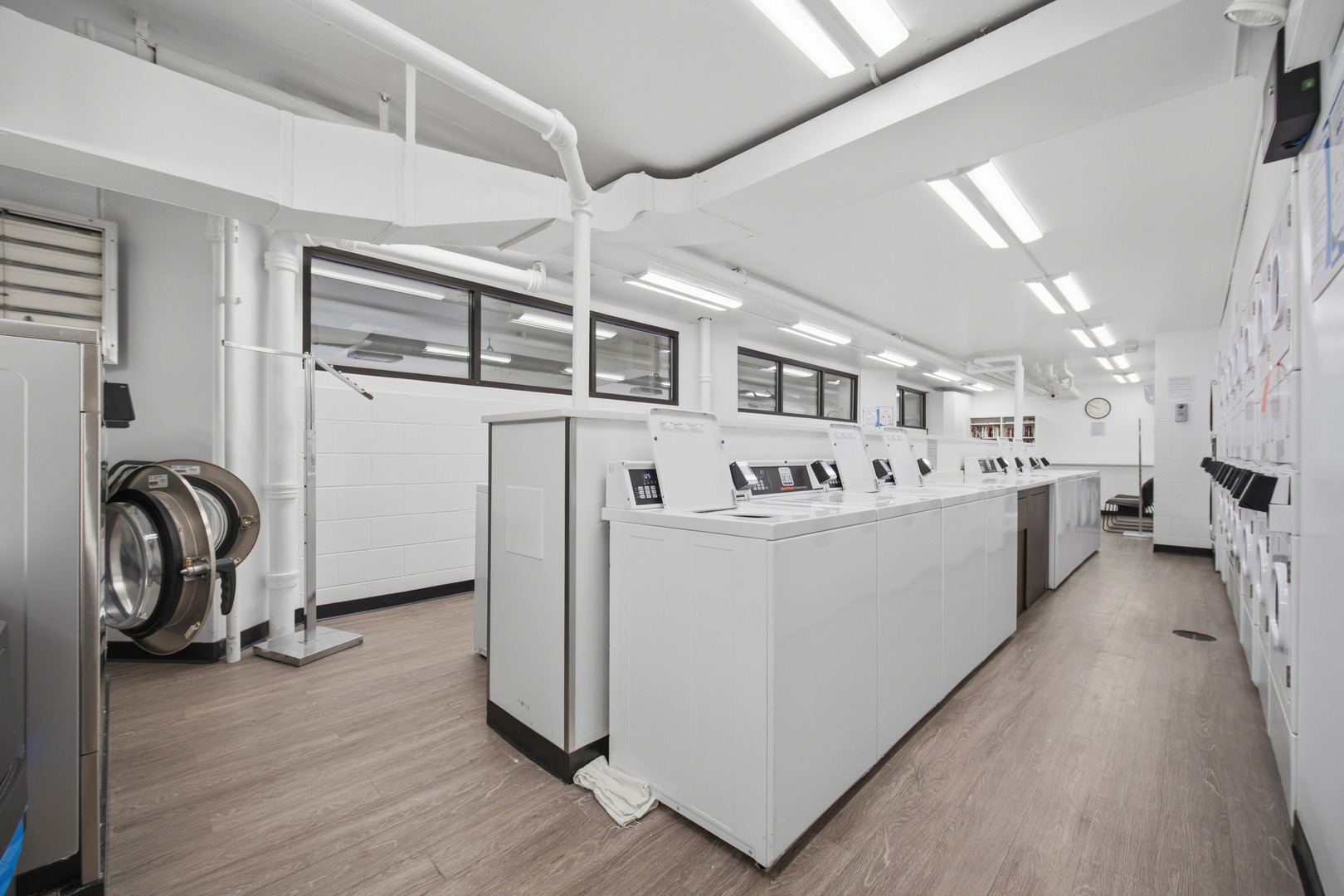 535 N MICHIGAN Avenue #1210, Chicago, IL 60611