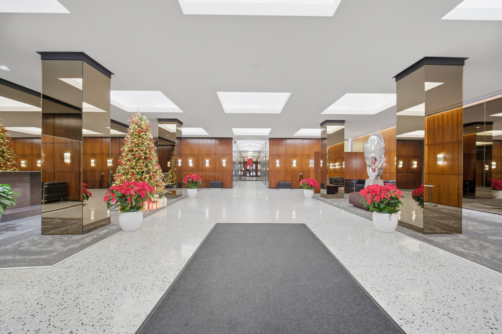 535 N MICHIGAN Avenue #1210, Chicago, IL 60611