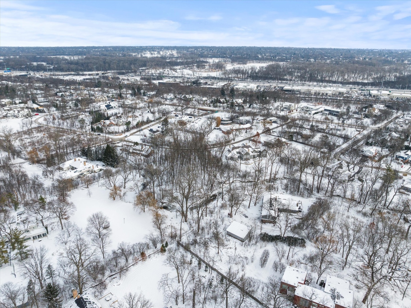 2058 Suffork Road, Northfield, IL 60093