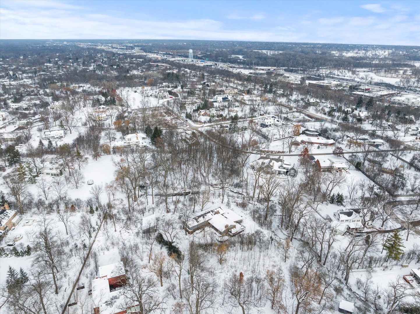 2058 Suffork Road, Northfield, IL 60093