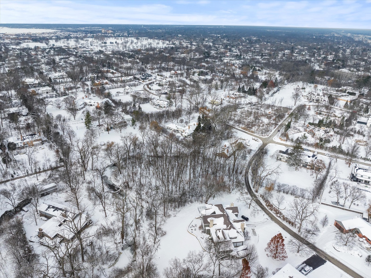 2058 Suffork Road, Northfield, IL 60093