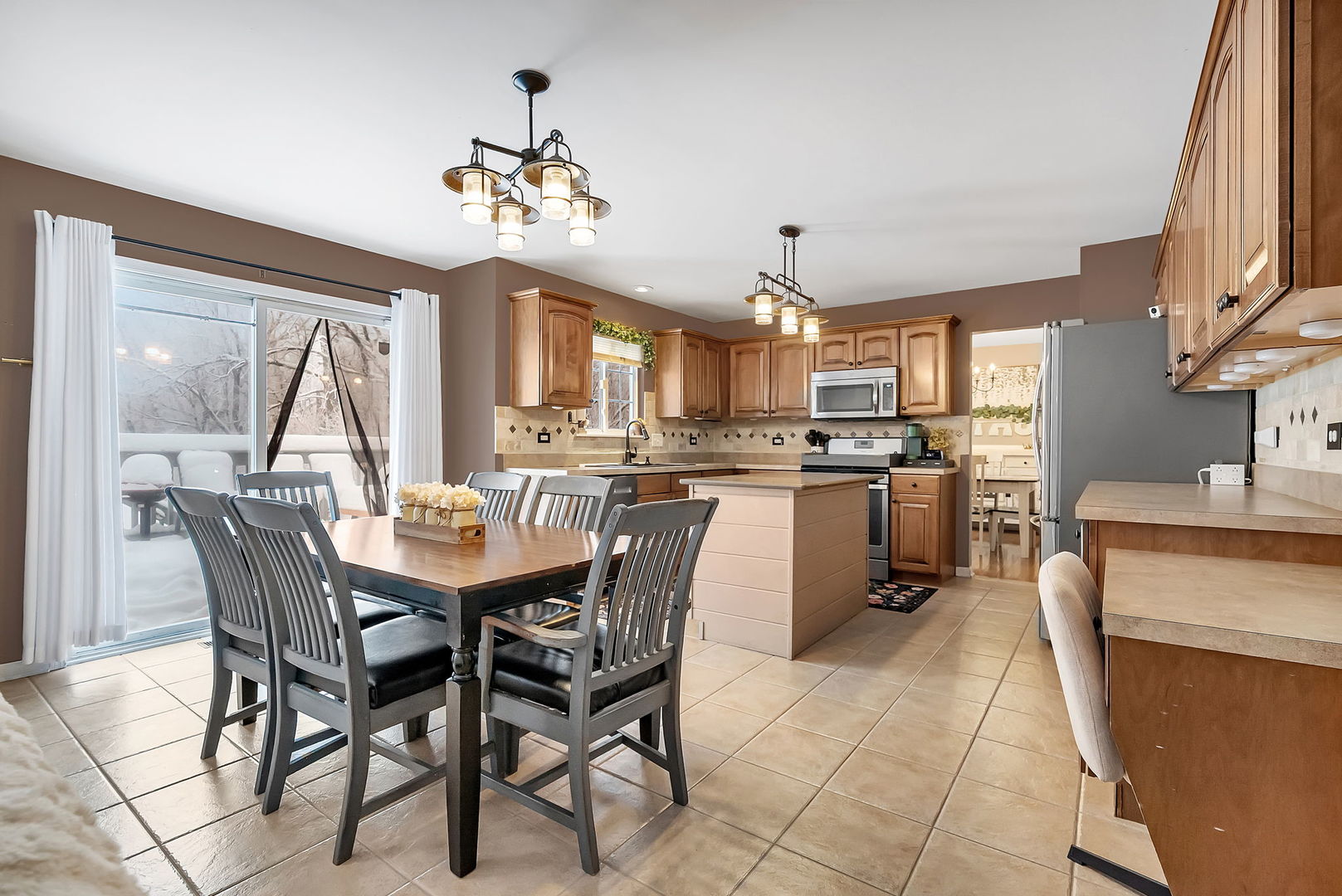 300 Wabena Court, Minooka, IL 60447