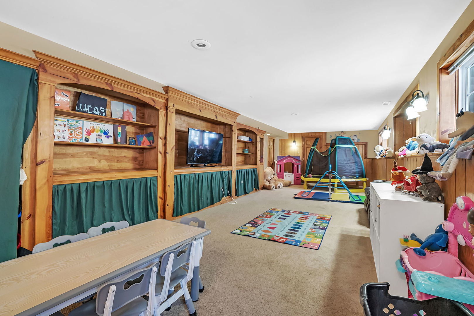 300 Wabena Court, Minooka, IL 60447