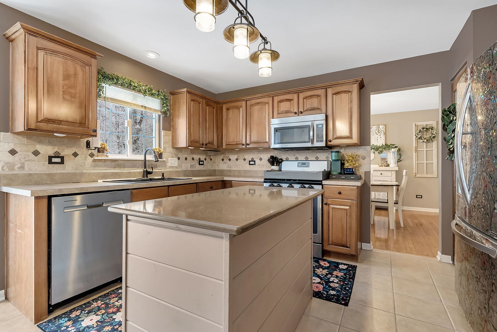 300 Wabena Court, Minooka, IL 60447