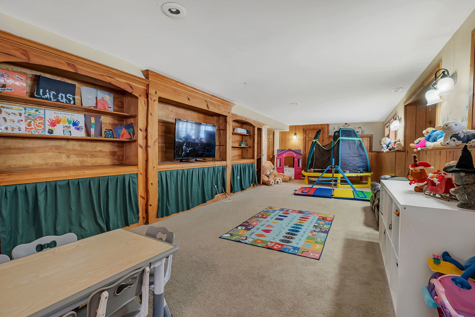 300 Wabena Court, Minooka, IL 60447