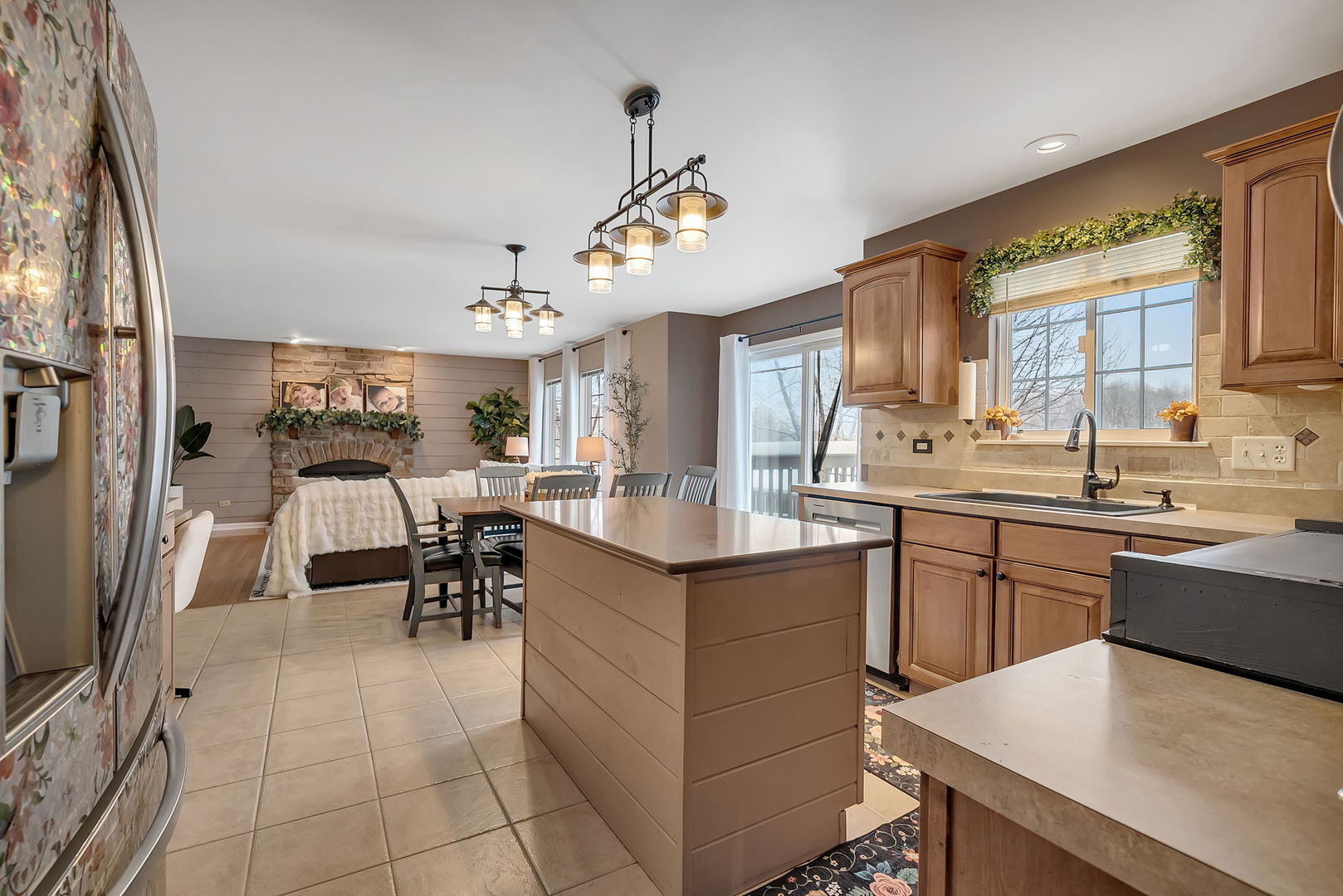 300 Wabena Court, Minooka, IL 60447