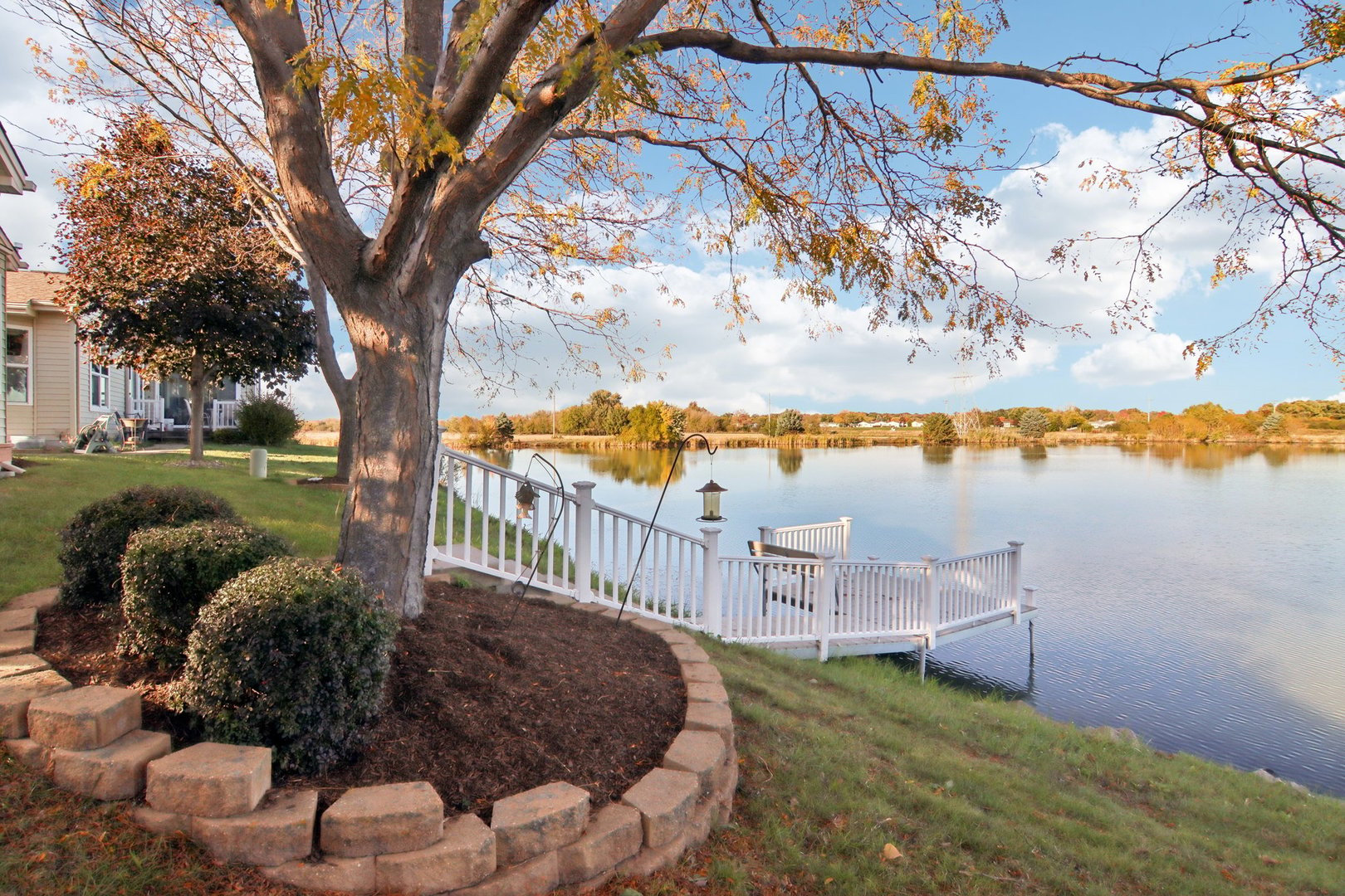 328 Legacy Court, Grayslake, IL 60030