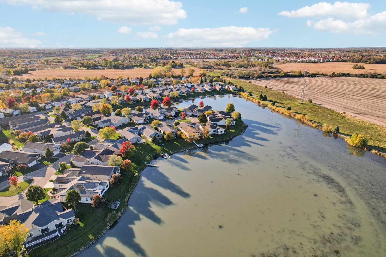 328 Legacy Court, Grayslake, IL 60030