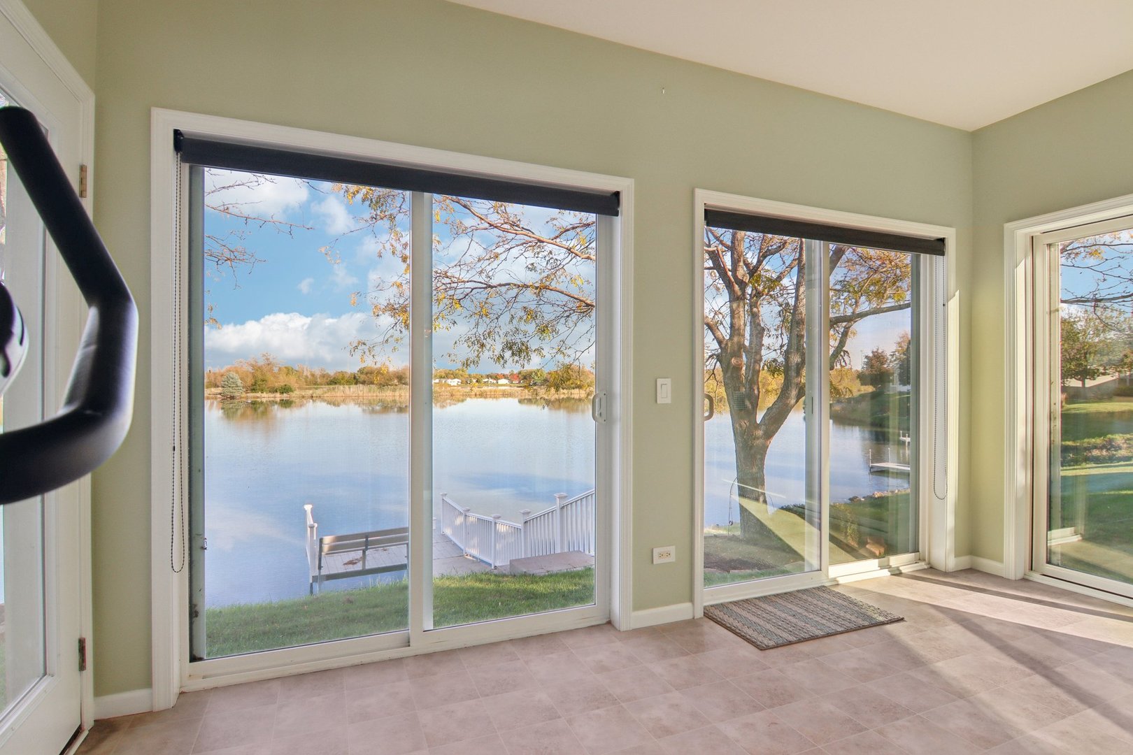 328 Legacy Court, Grayslake, IL 60030