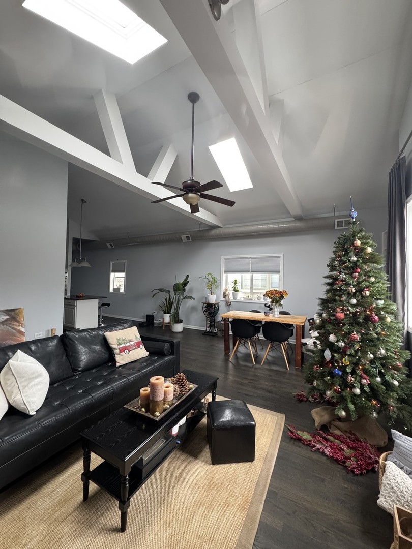 2315 W Harrison Street #4, Chicago, IL 60612