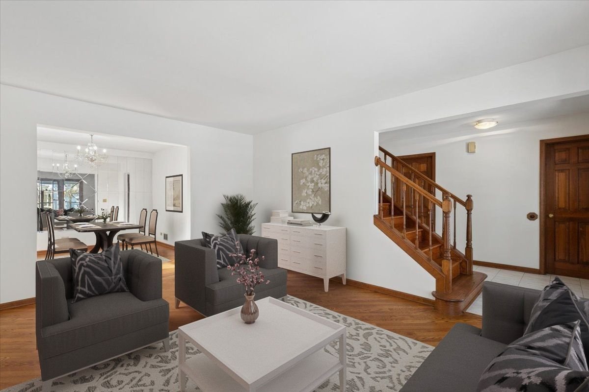 260 N Fiore Parkway, Vernon Hills, IL 60061