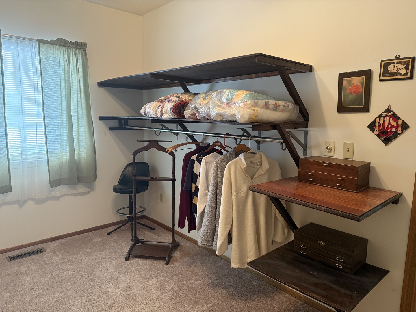 319 N Fourth Street, Neponset, IL 61345