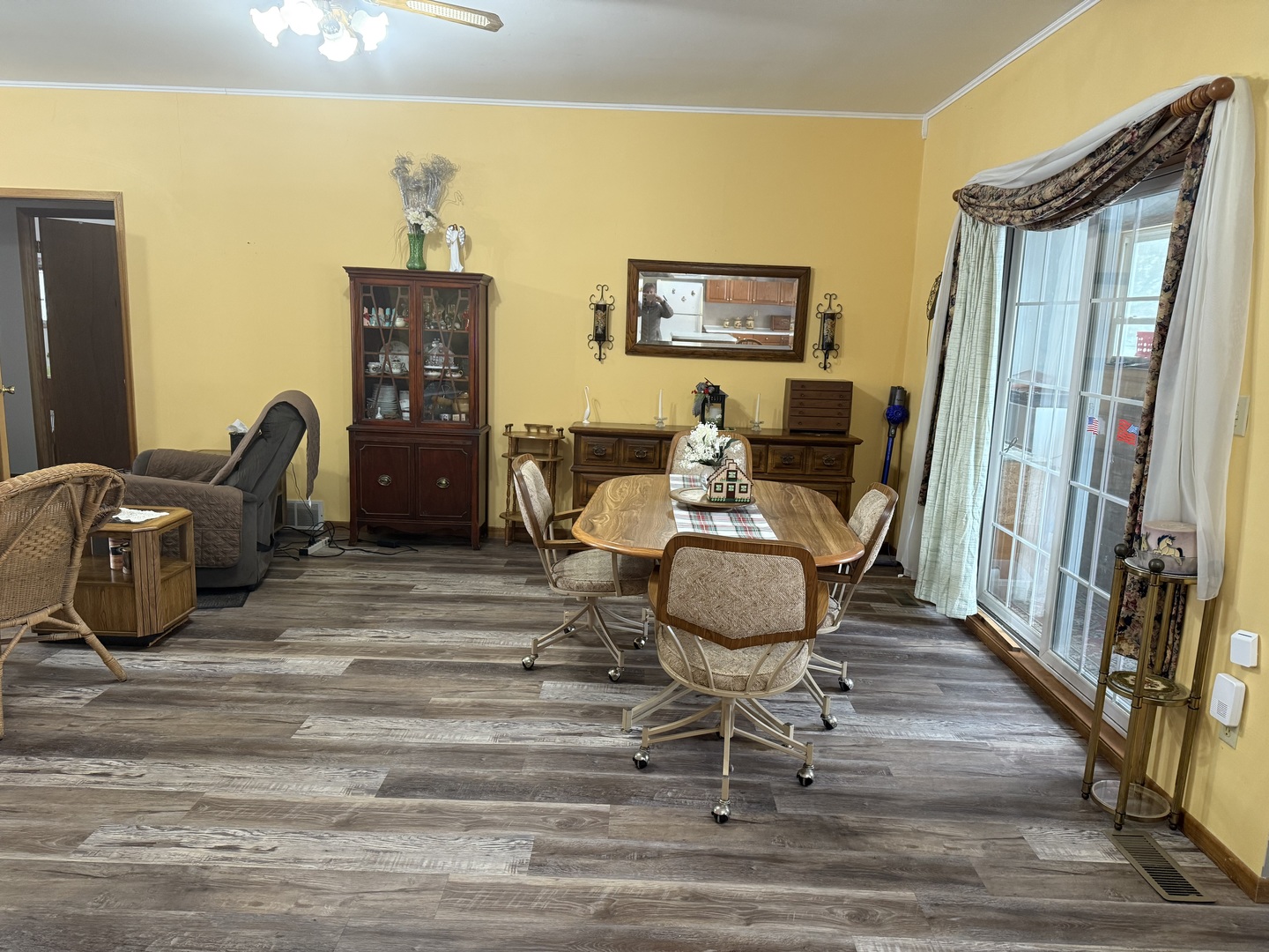 319 N Fourth Street, Neponset, IL 61345