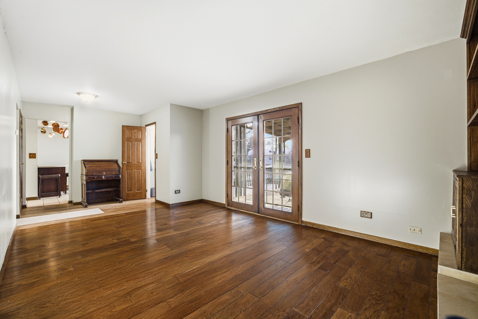 220 Dato Drive, Streamwood, IL 60107