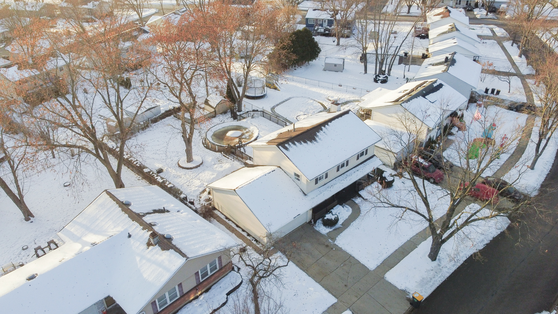 220 Dato Drive, Streamwood, IL 60107