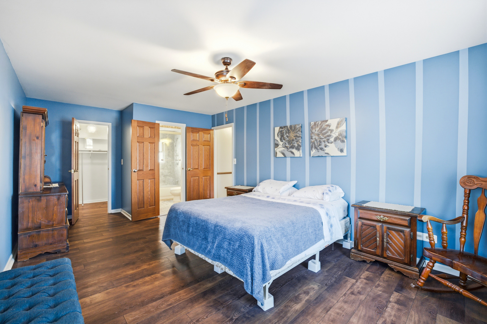 220 Dato Drive, Streamwood, IL 60107