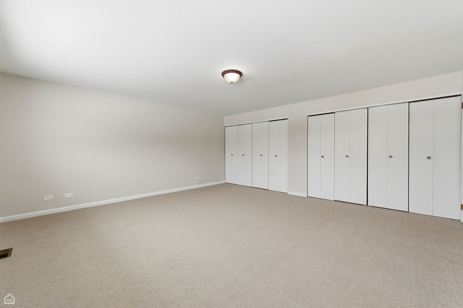 1081 PINEHURST Lane, Schaumburg, IL 60193