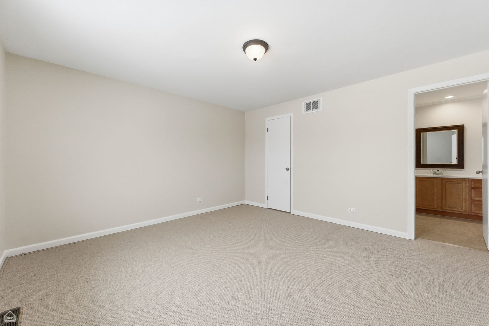 1081 PINEHURST Lane, Schaumburg, IL 60193