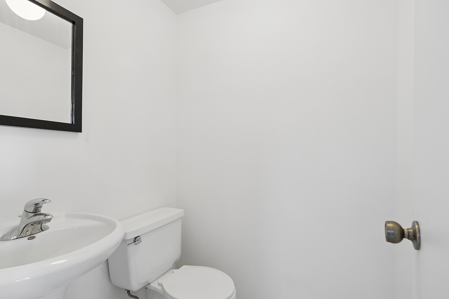 700 Hayward Avenue, Streamwood, IL 60107