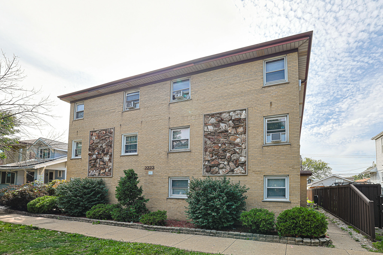 2222 N Harlem Avenue #2NW, Elmwood Park, IL 60707