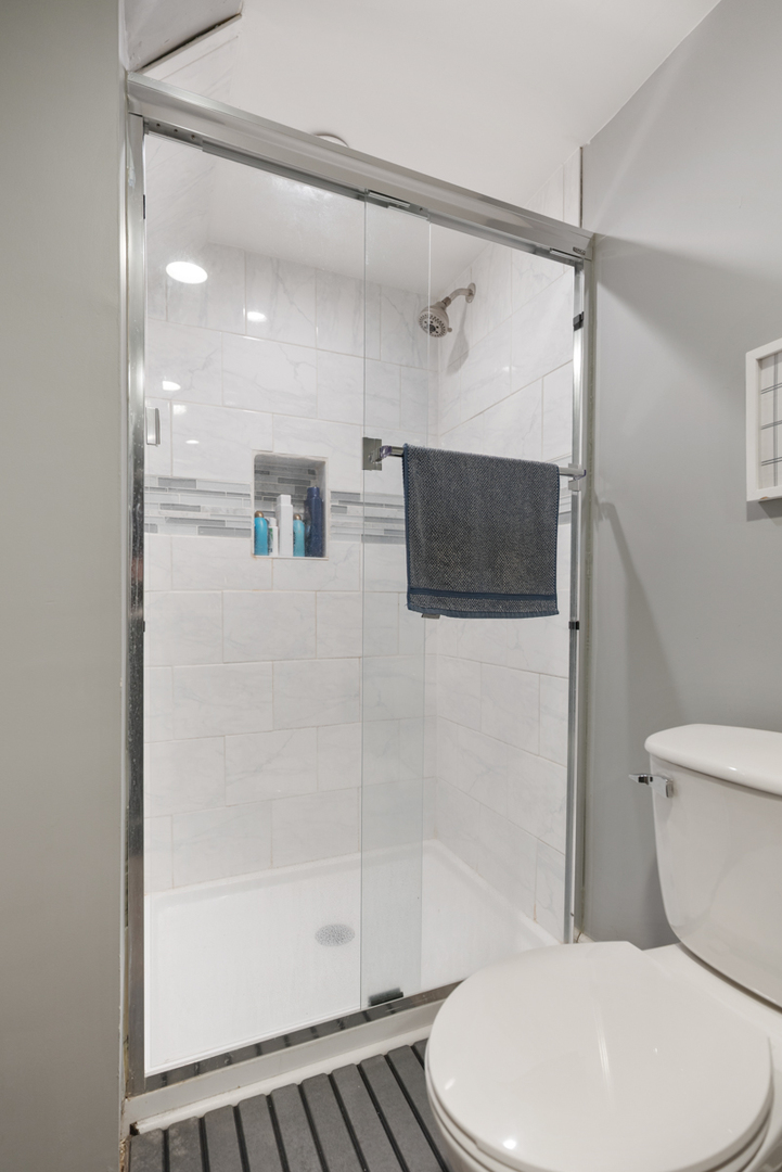 328 S 14TH Street, St. Charles, IL 60174