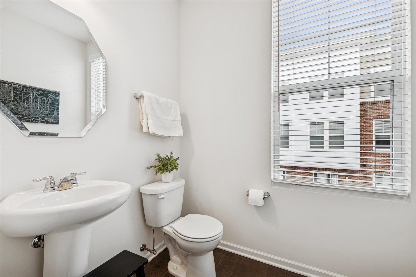 3562 SAWGRASS Drive, Woodridge, IL 60517