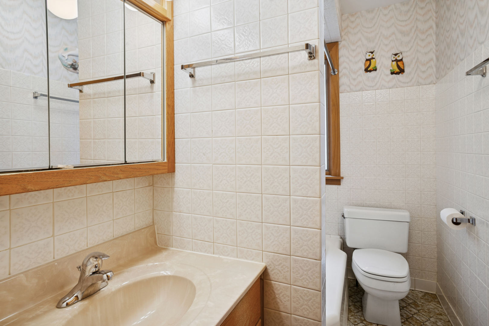 2324 N 73rd Court, Elmwood Park, IL 60707