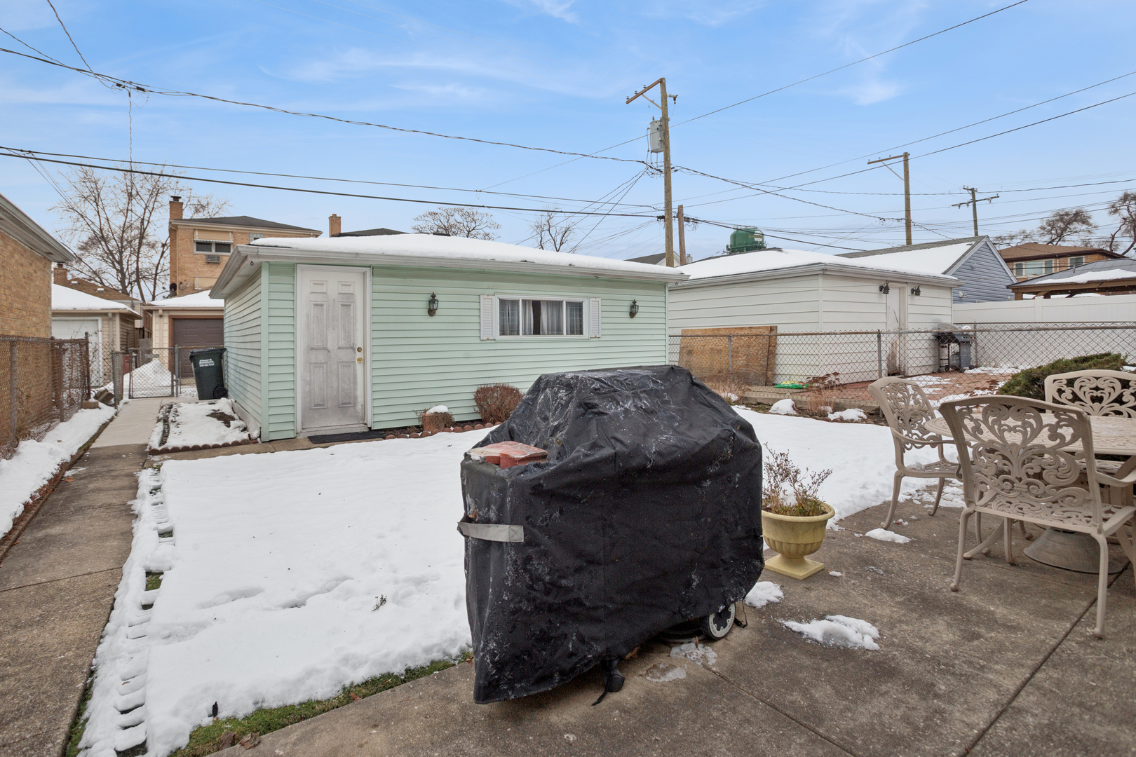 2324 N 73rd Court, Elmwood Park, IL 60707