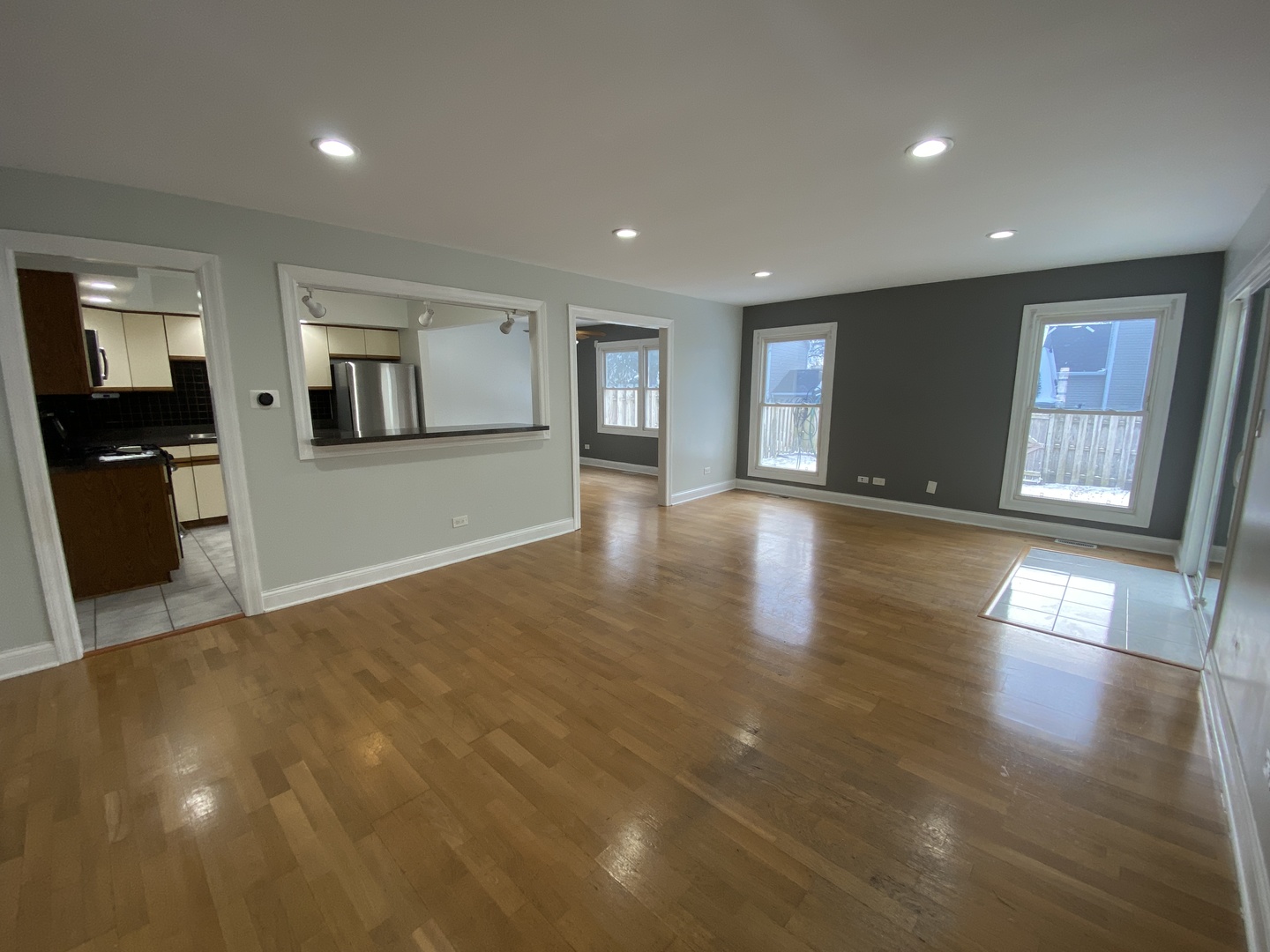 246 Tamarack Drive, Bloomingdale, IL 60108