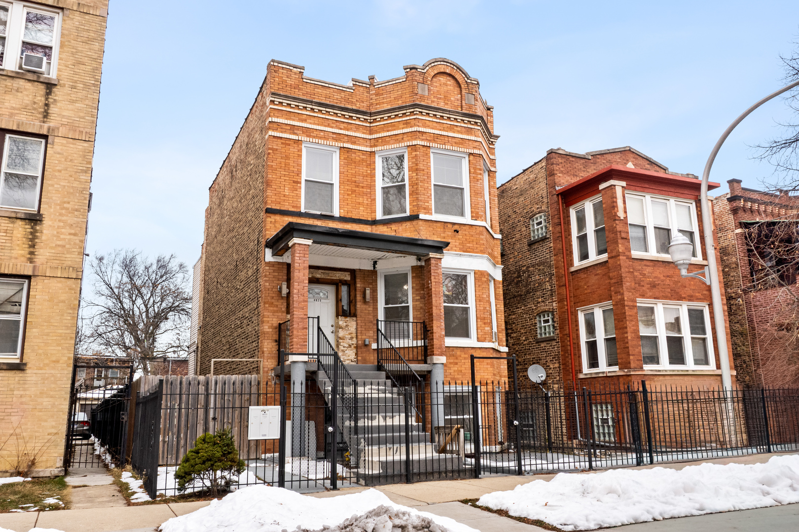 4920 W Iowa Street, Chicago, IL 60651