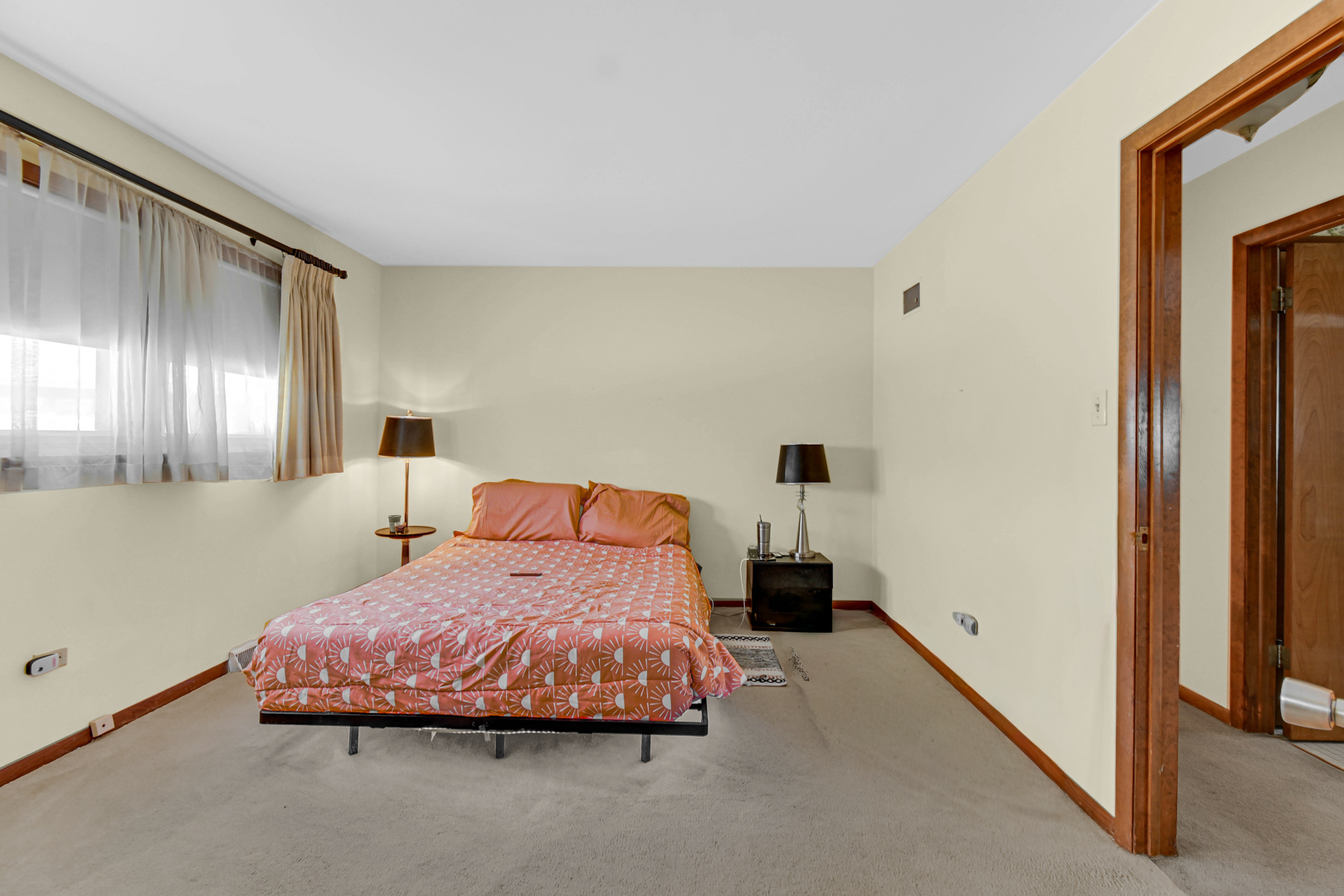 1161 E 171st Court, South Holland, IL 60473