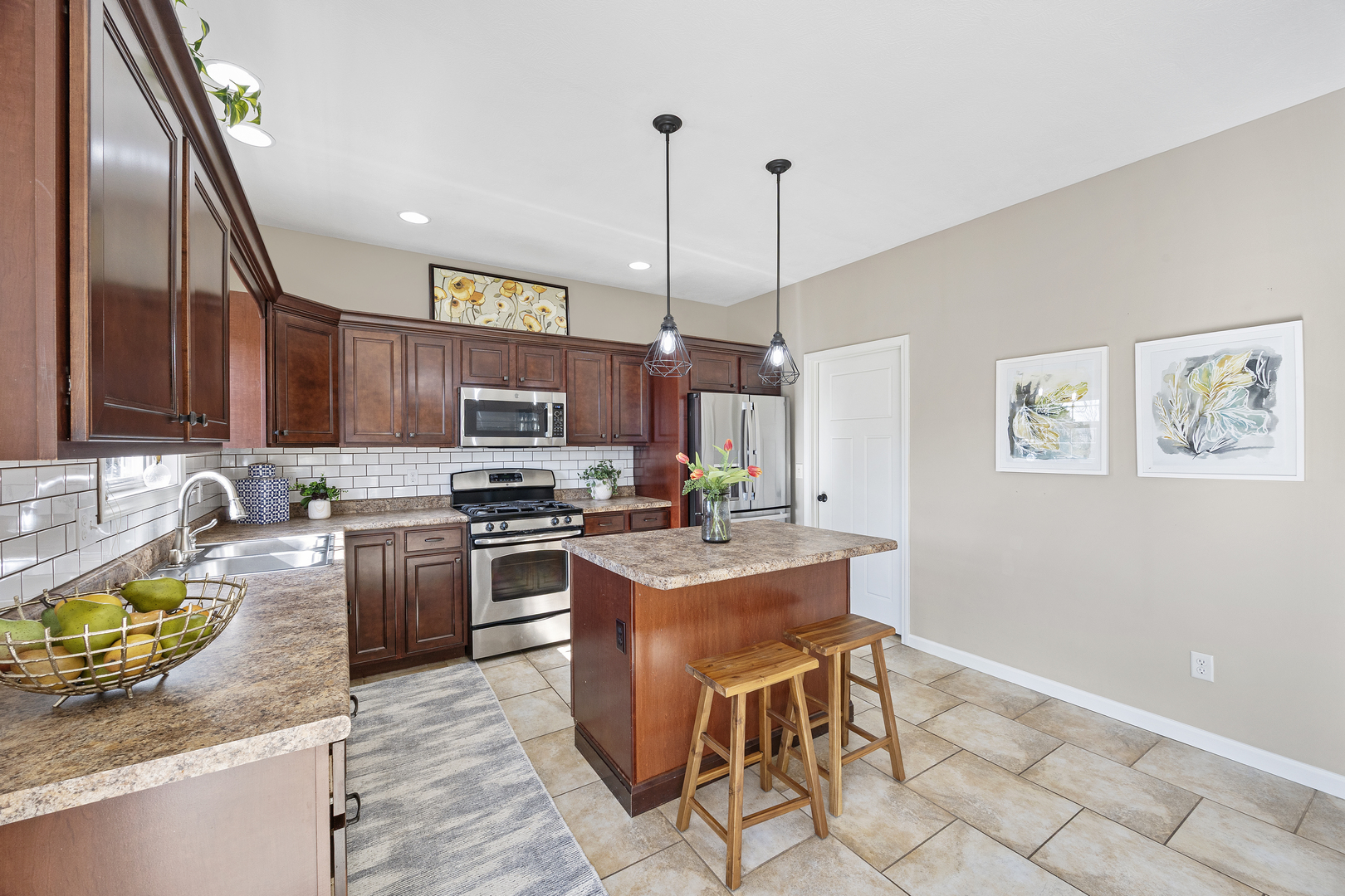 805 Dresser Drive, Normal, IL 61761