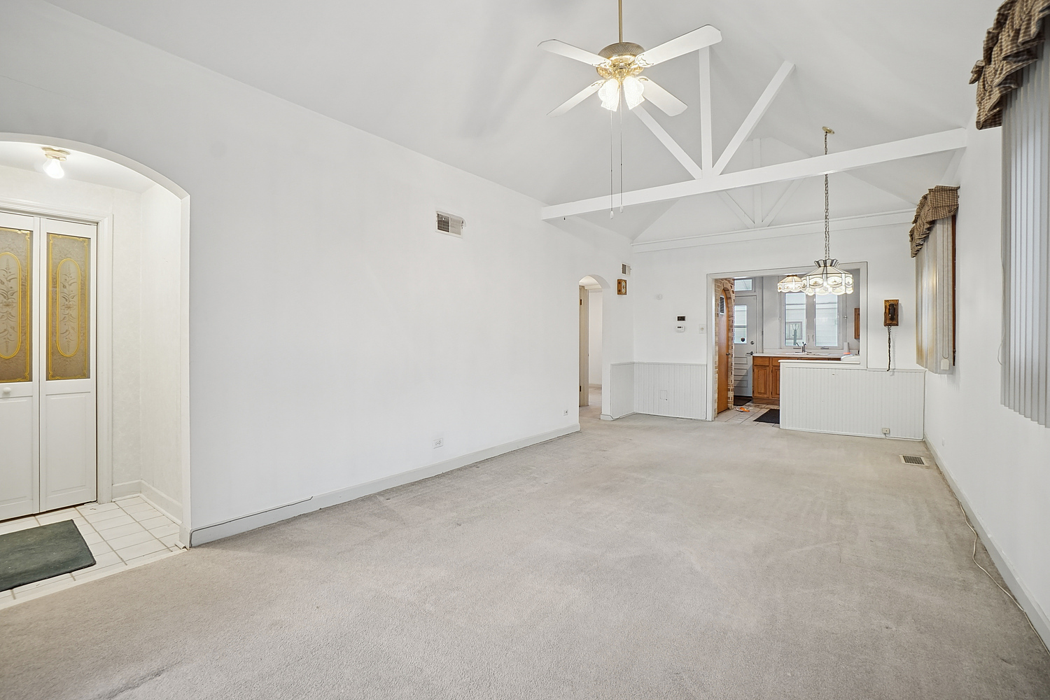 5735 N Ottawa Avenue, Chicago, IL 60631