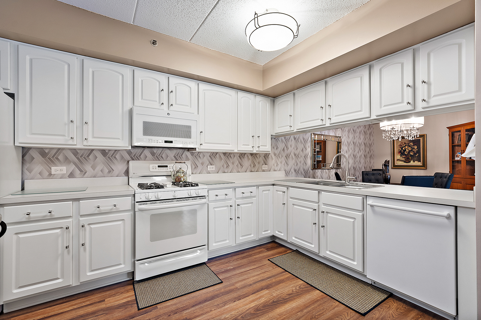 7841 W 157th Street #208, Orland Park, IL 60462