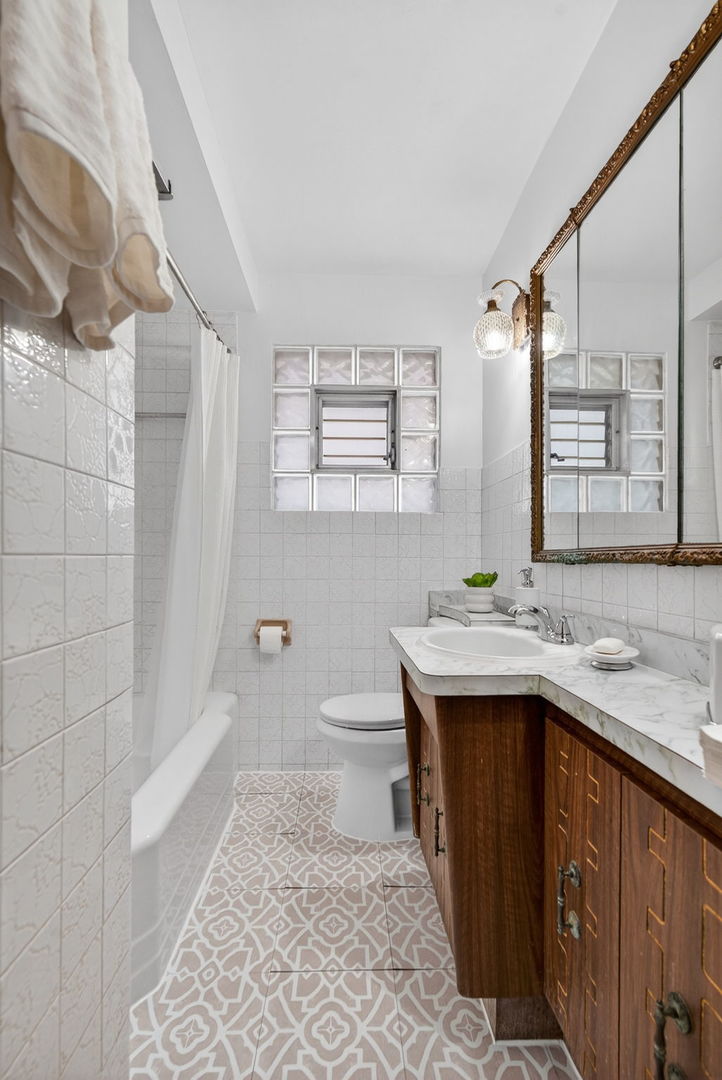 12620 Irving Avenue, Blue Island, IL 60406