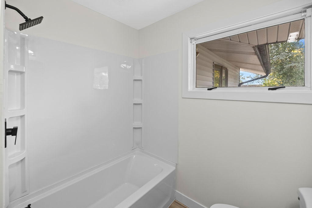 123 S Shores Drive, Decatur, IL 62521