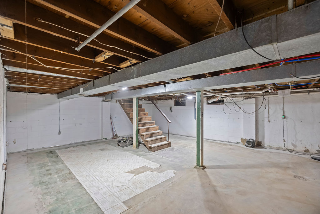 123 S Shores Drive, Decatur, IL 62521